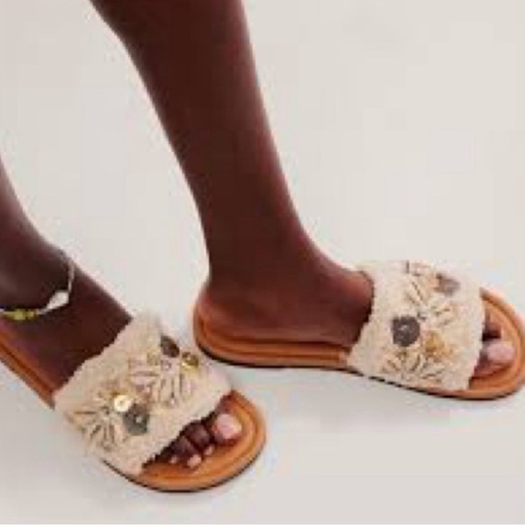 Free People Shipwreck Shell Shock Sandals❤️ NWOT - Picture 3 of 7